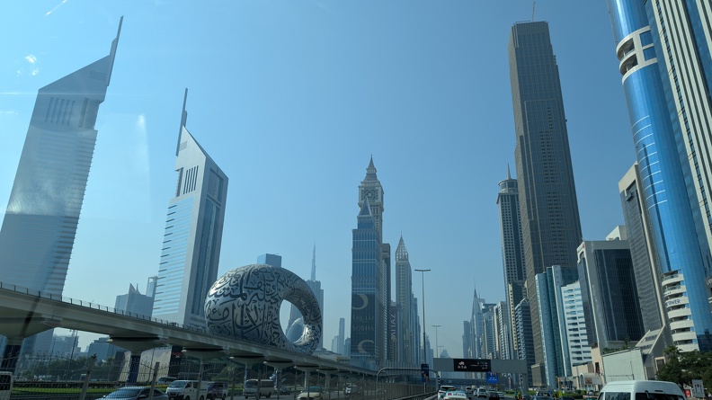 PXL 20251025 053318864.RAW-01